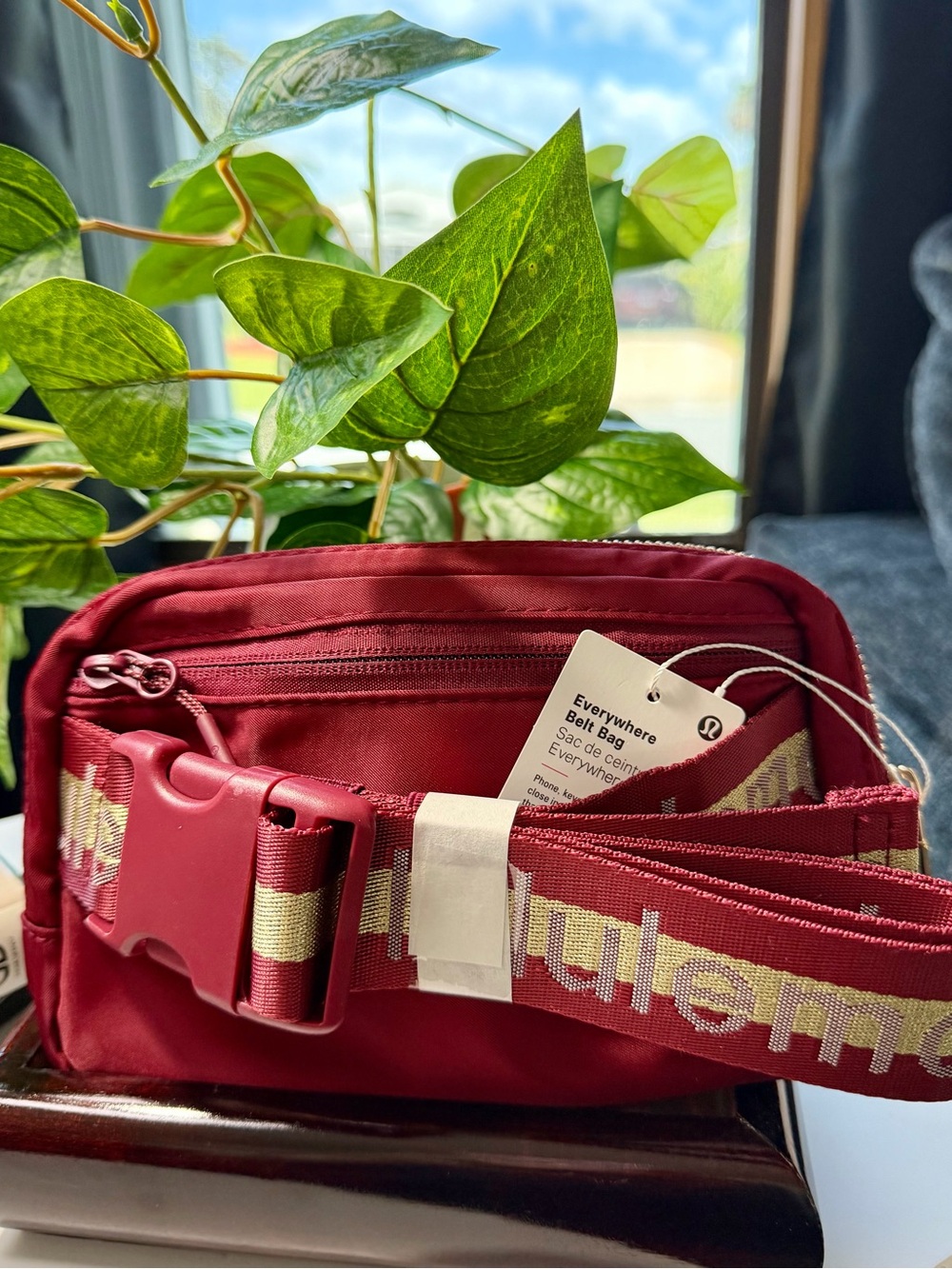 LULULEMON athletica Burgundy Fanny Pack - Picture 9 of 16